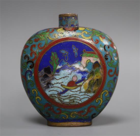 A Chinese cloisonne enamel snuff bottle